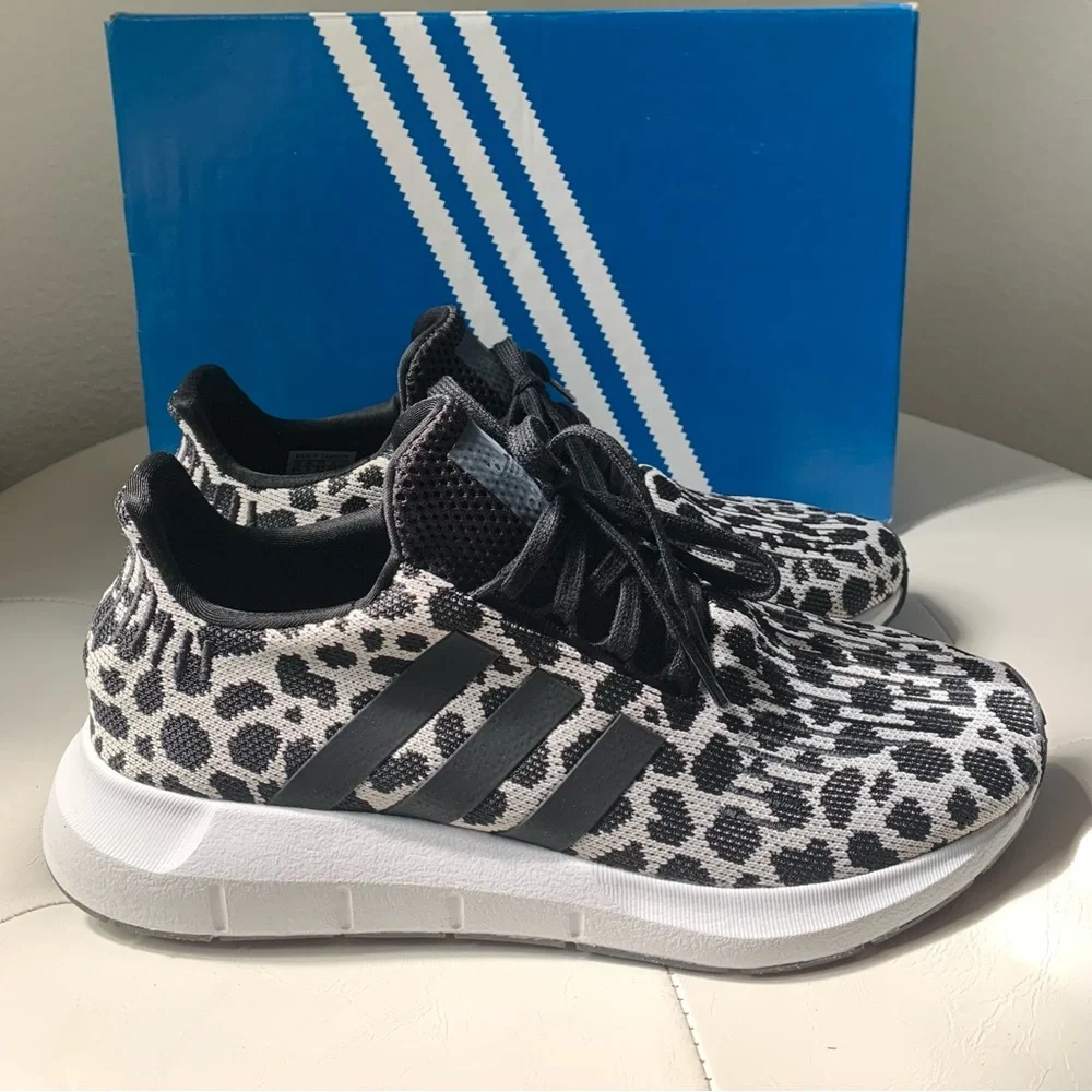 NWT Adidas Run Swift in Leopard Knit Sneaker - Picture 3 of 4